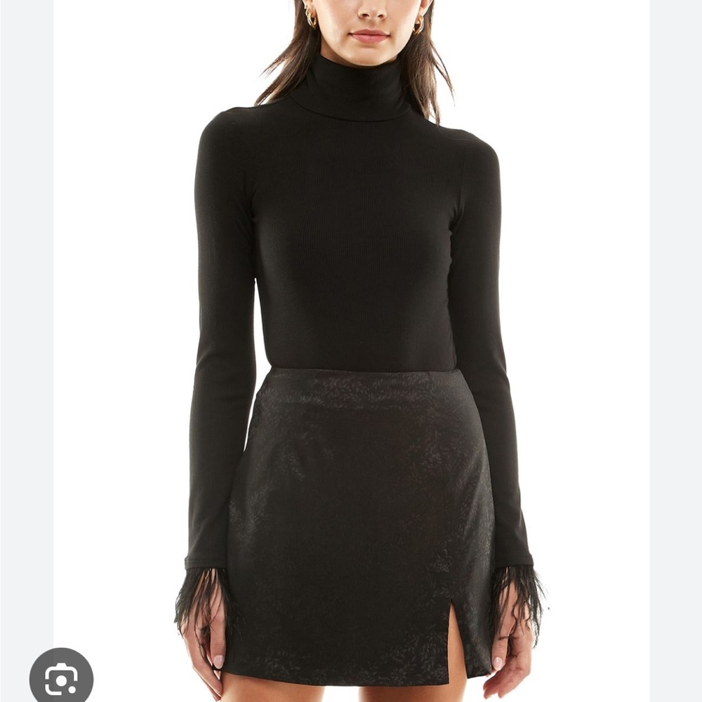 Wayf Black Long Sleeve Turtleneck Top